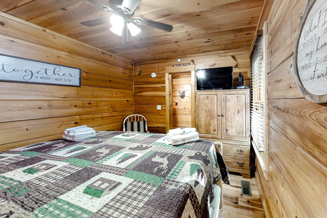 Bearadise Resort Гатлинбург Экстерьер фото