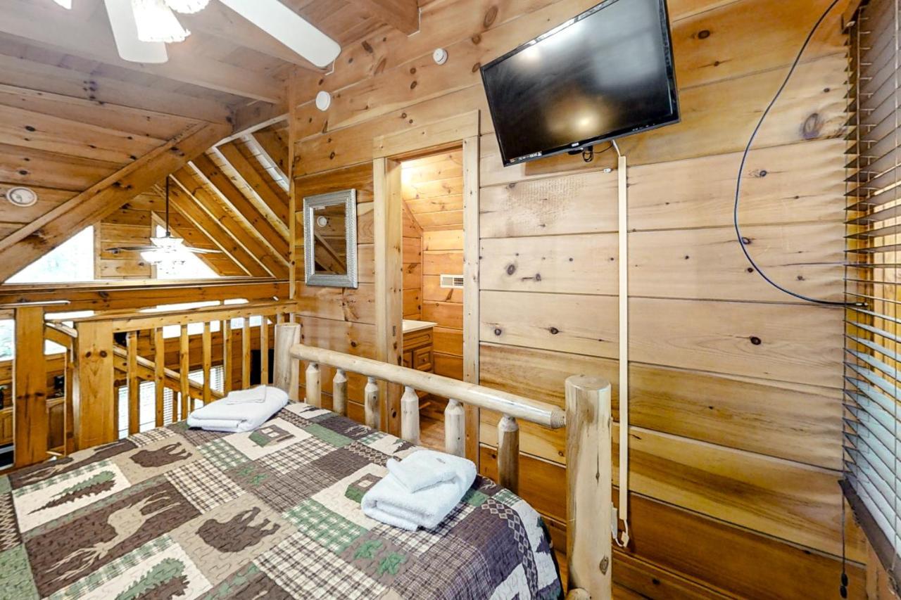 Bearadise Resort Гатлинбург Экстерьер фото